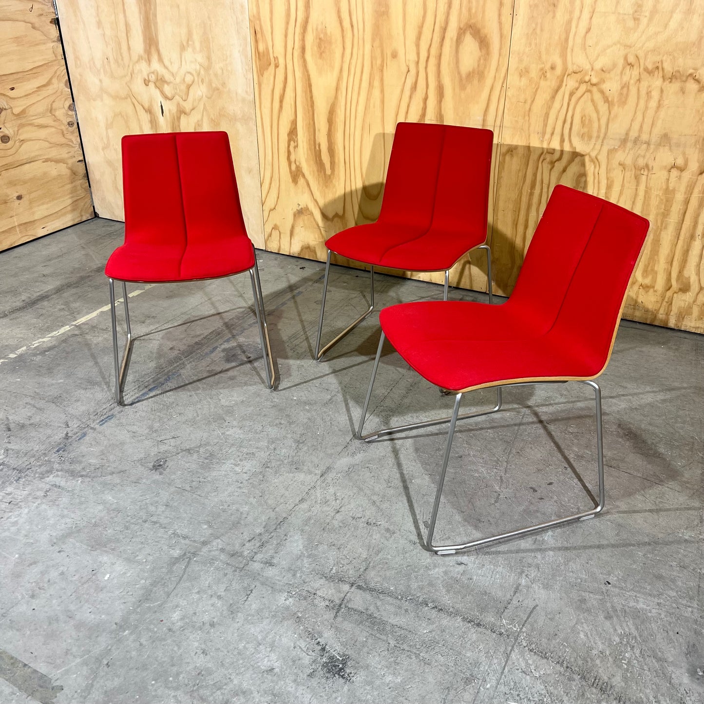 Schaumburg Alvisse Chair in Red