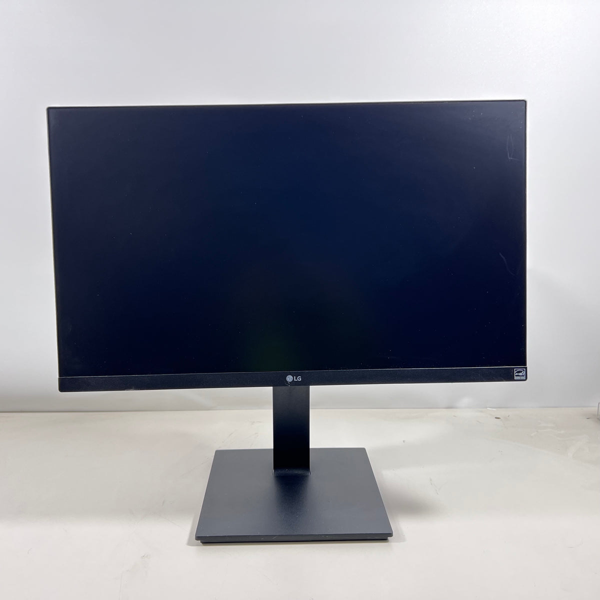 LG 24BL650C-B 24” Full HD IPS Monitor