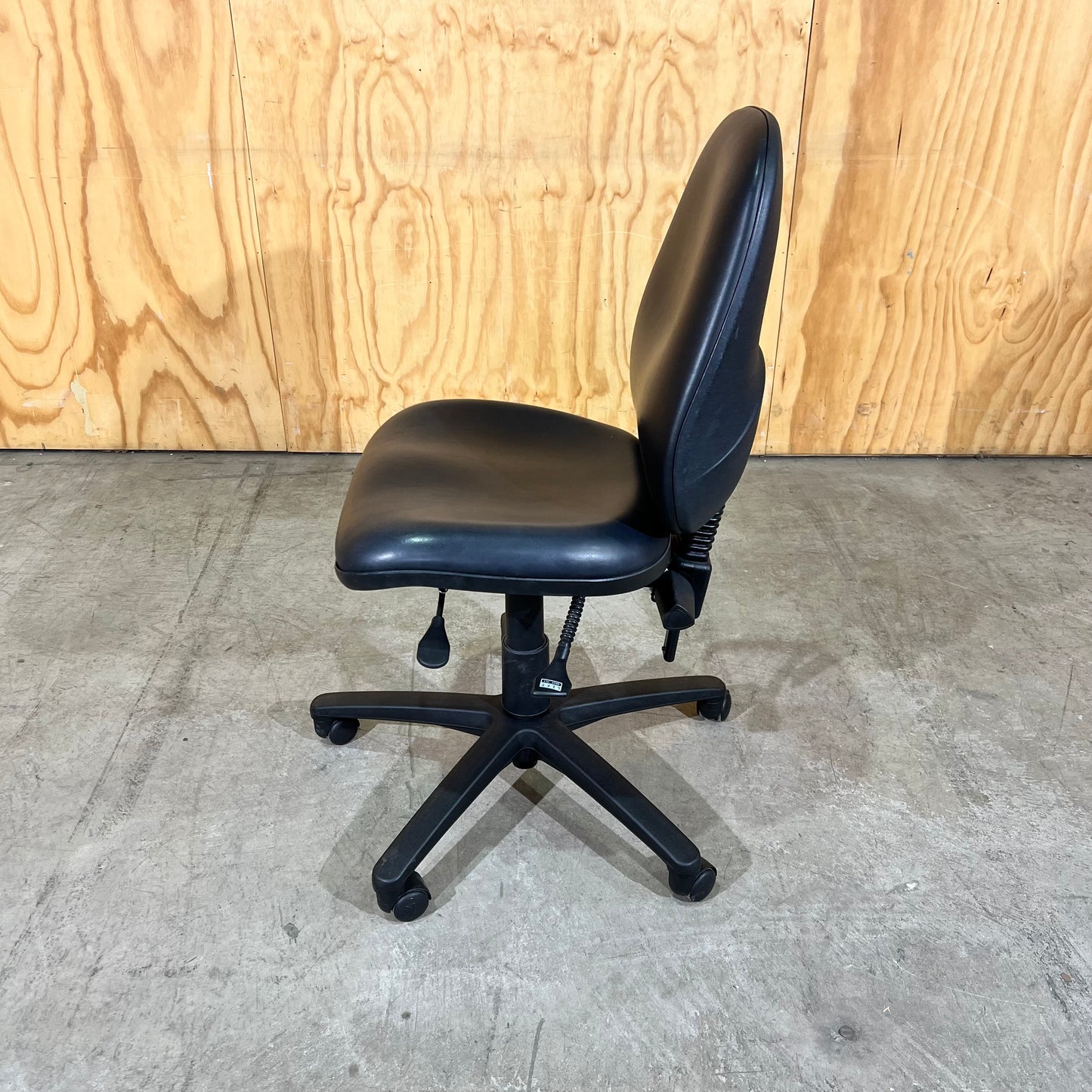 Medium Leather-Look Task Chair in Black