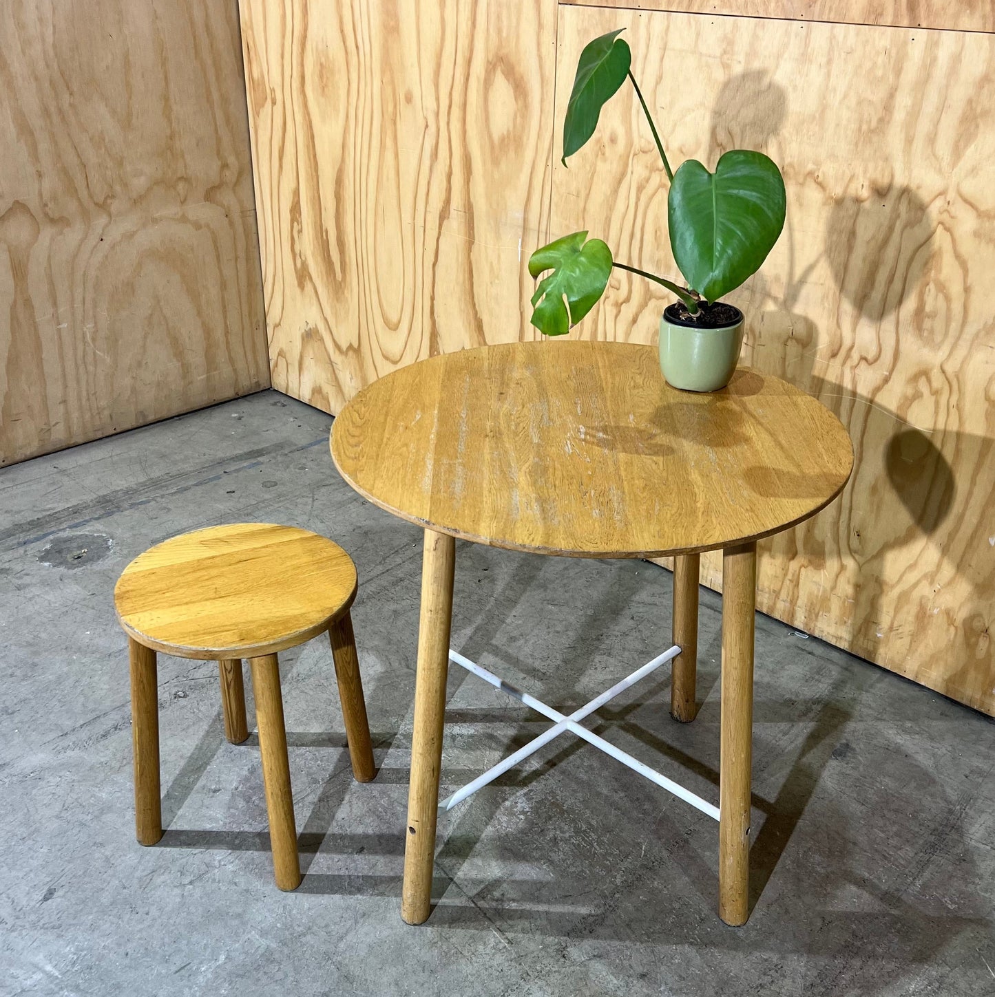 Round Timber Stool with Thick Legs