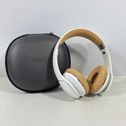 Samsung Level On (EO-OG900) headphones with carrying case