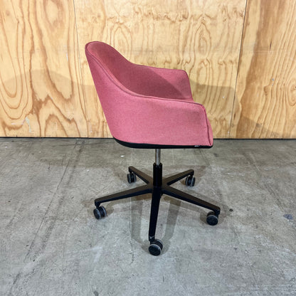 Vitra Softshell Chair with five-star base in Pale Rose & Coral - B Grade