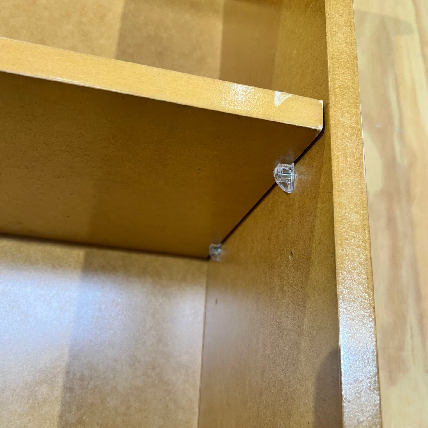 Tall bookshelf with 4 adjustable shelves