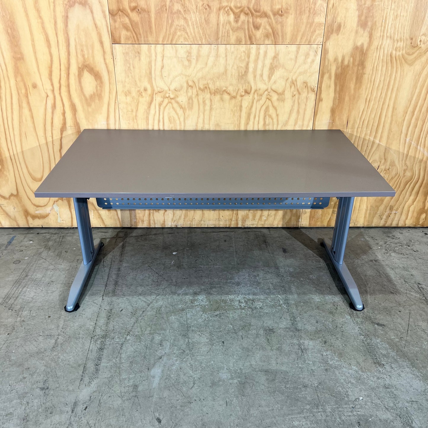 Rapidline Taupe Desk with Modesty Screen