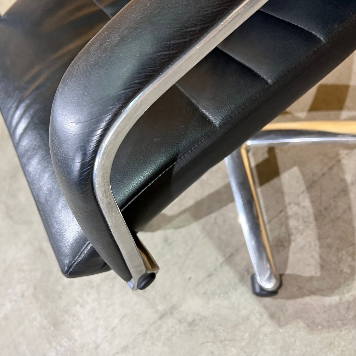 Black Leather executive chair with arms