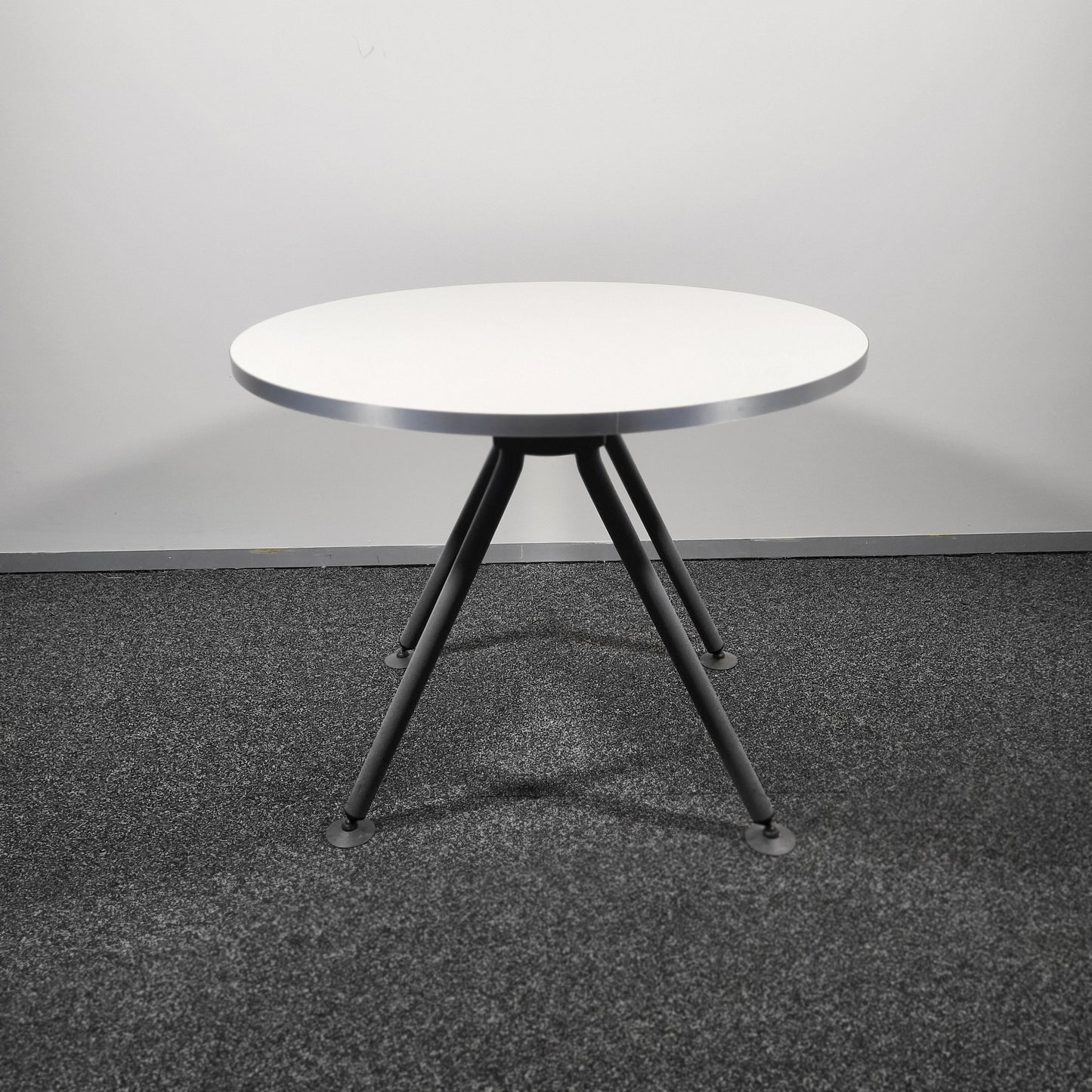 BULK BUY: Pyramid Round Table White with Grey Swivel Legs