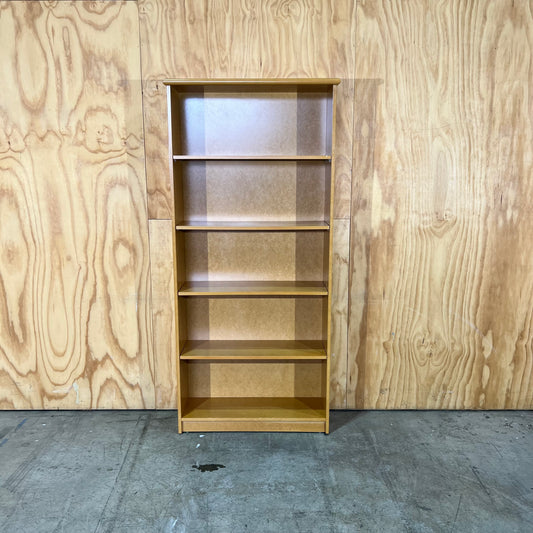 Tall bookshelf with 4 adjustable shelves
