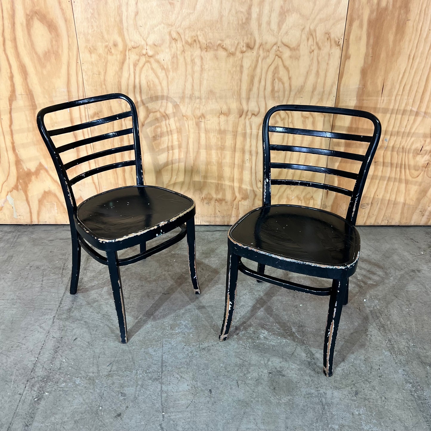 Thonet Horizontal Slat-Back Café Chair