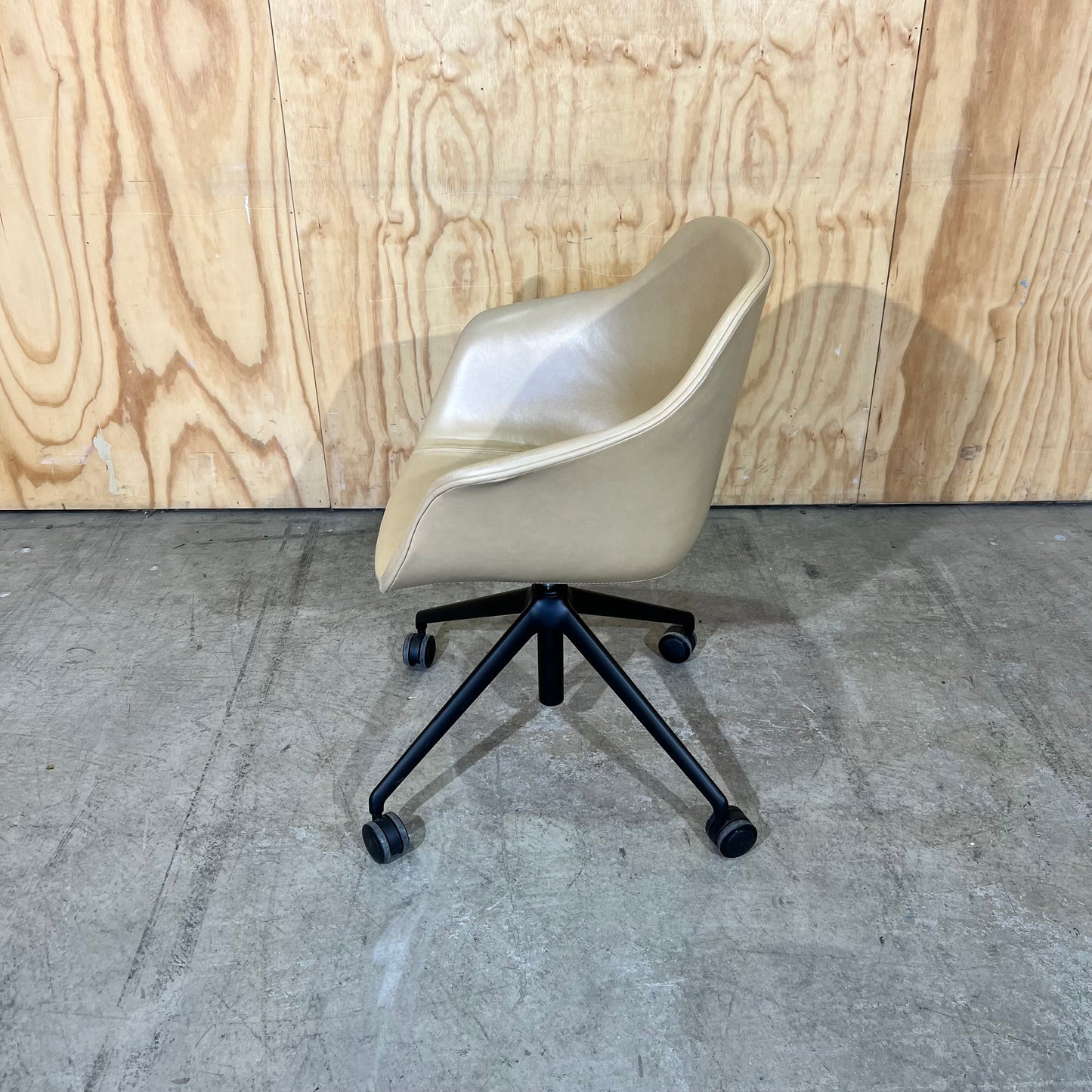 Vinyl Tub Chair by Donati (B Grade)