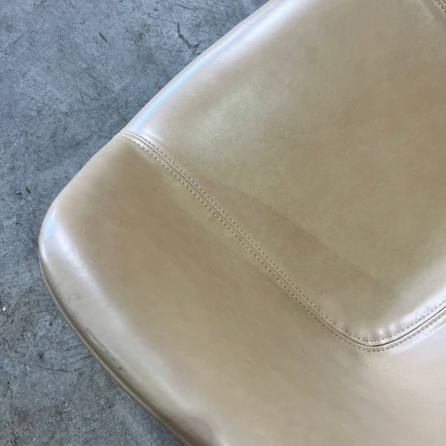 Vinyl Tub Chair by Donati (B Grade)
