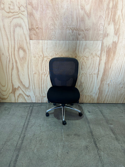 Ergonomic Task Chair on Cofemu Base