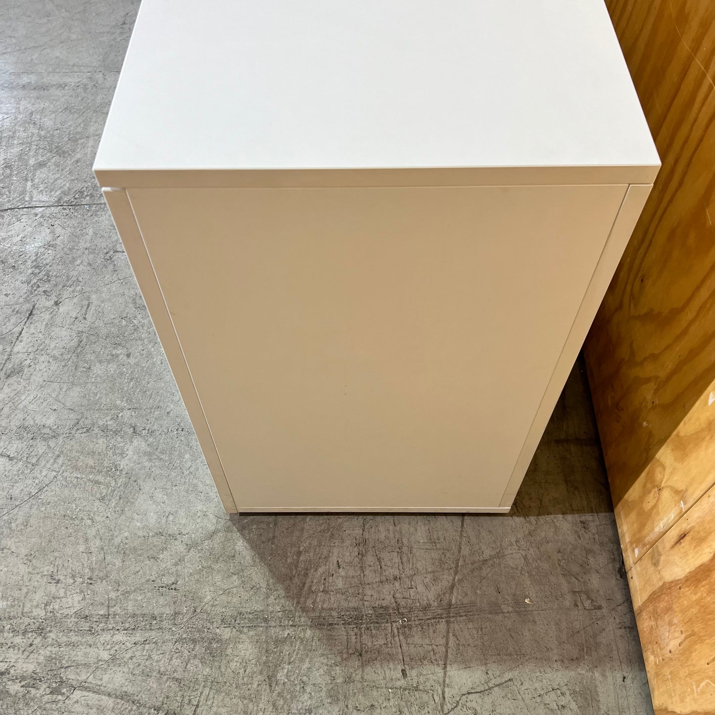 White Modular Office Cupboard (missing handles)