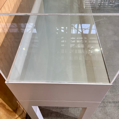 White Display Cabinet with Perspex Case and Two Shelf Options