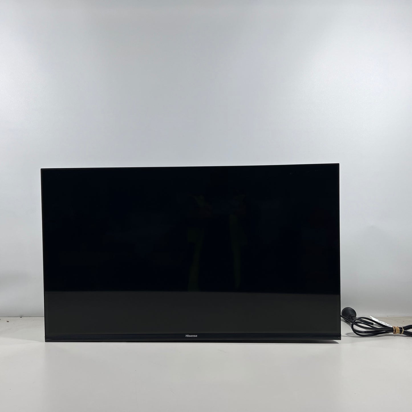 Hisense 32A4HAU 32-inch HD Smart LED TV