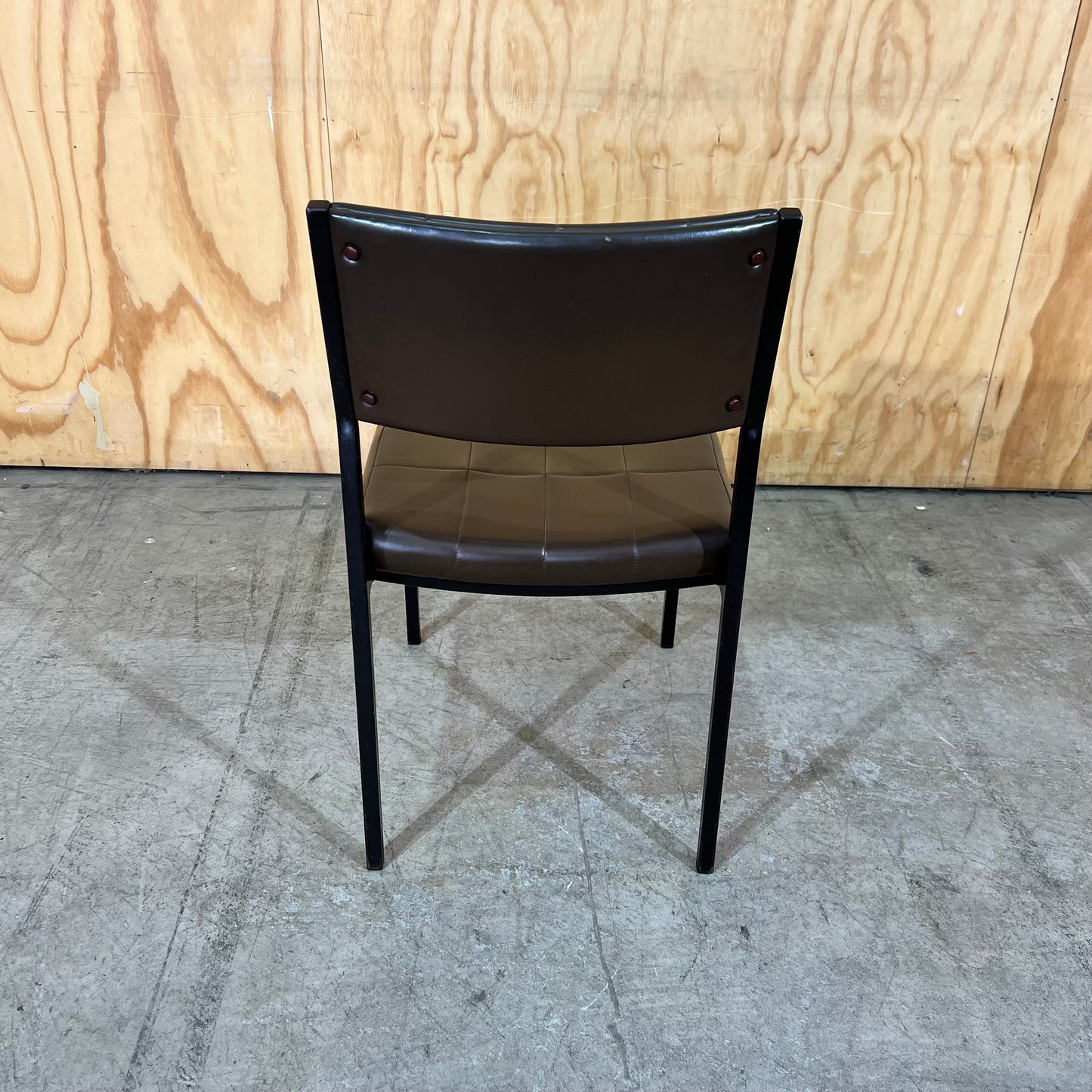 Brown Visitor Chair - Pattern