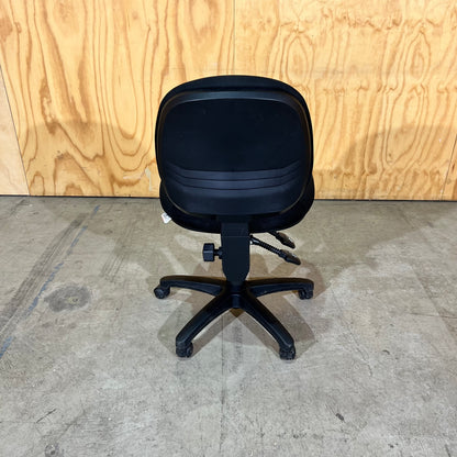 Pago Matrix Medium Backing Chair in Black
