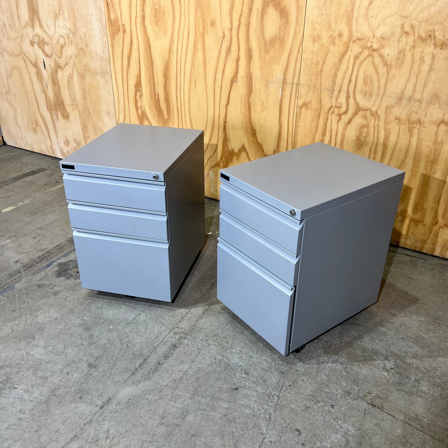 Schiavello Silver 3 Drawer Pedestal