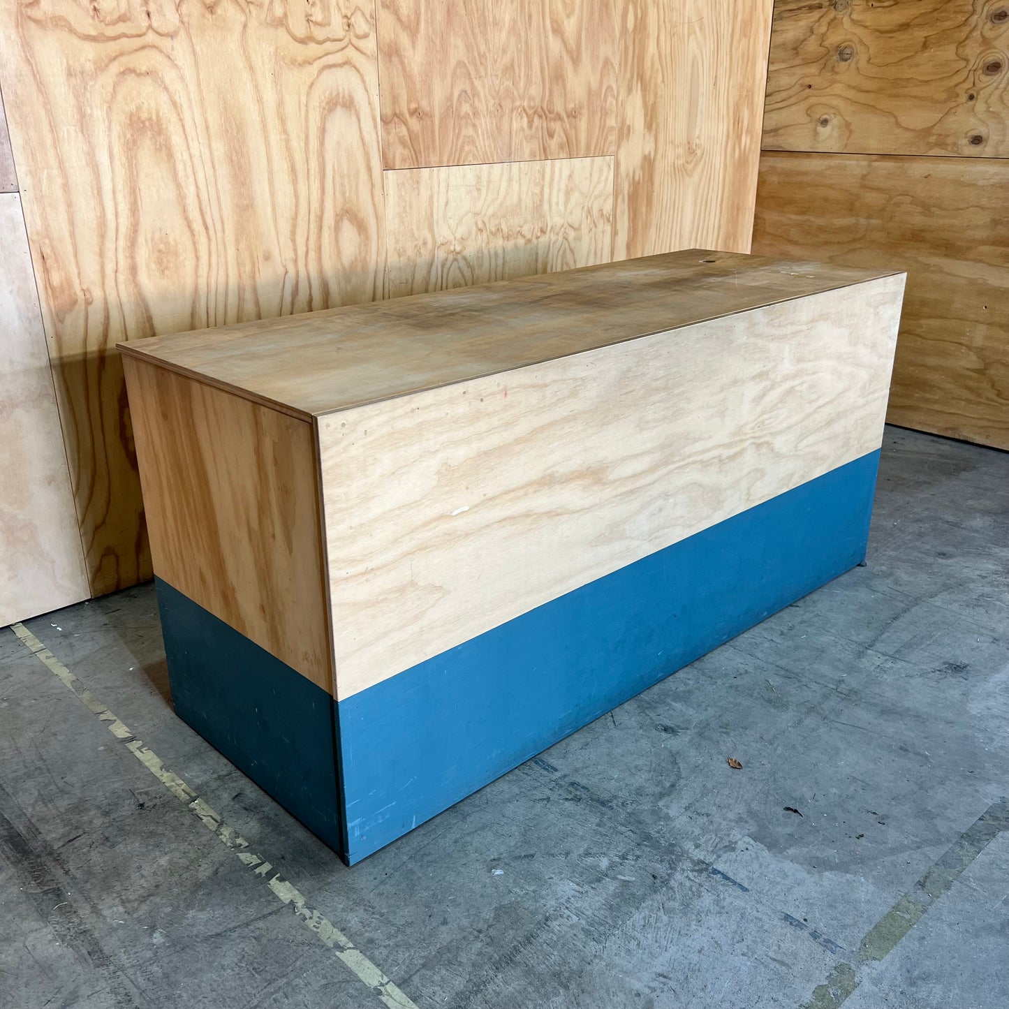 Ply Retail Reception Desk