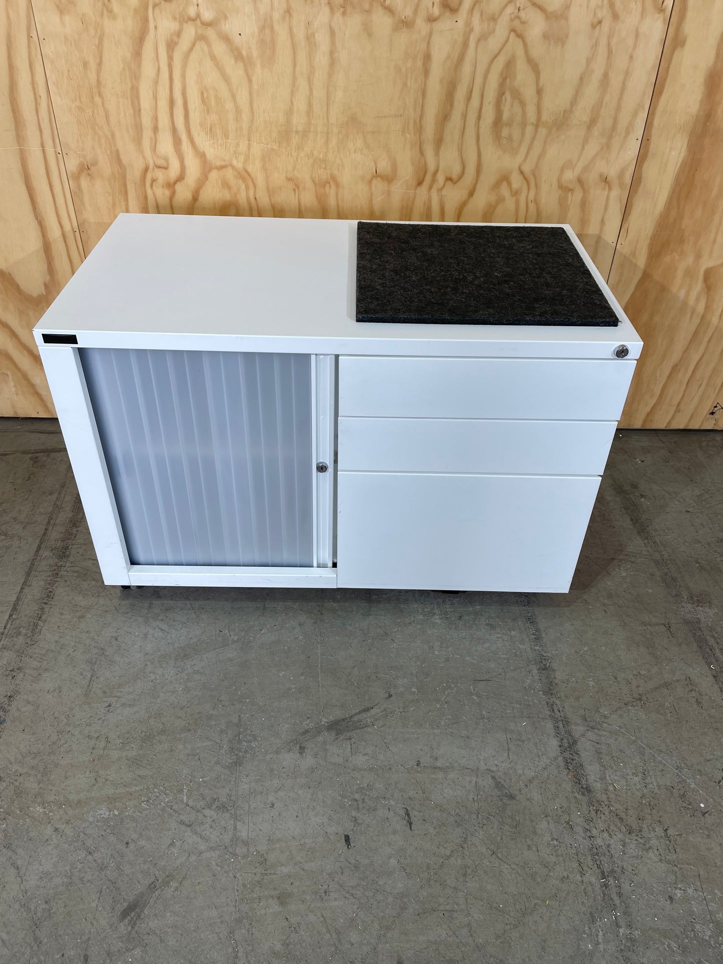 Schiavello Cache Tambour Caddy with 3 Drawers White with felt pad