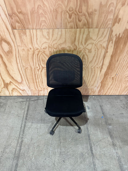 Vitra Medapal Swivel Chair in Black