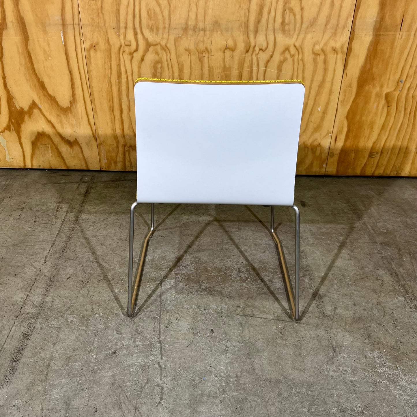Schaumburg Alvisse Chair in Yellow