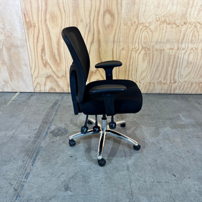 Professional Ergonomic Mesh Chair in Black