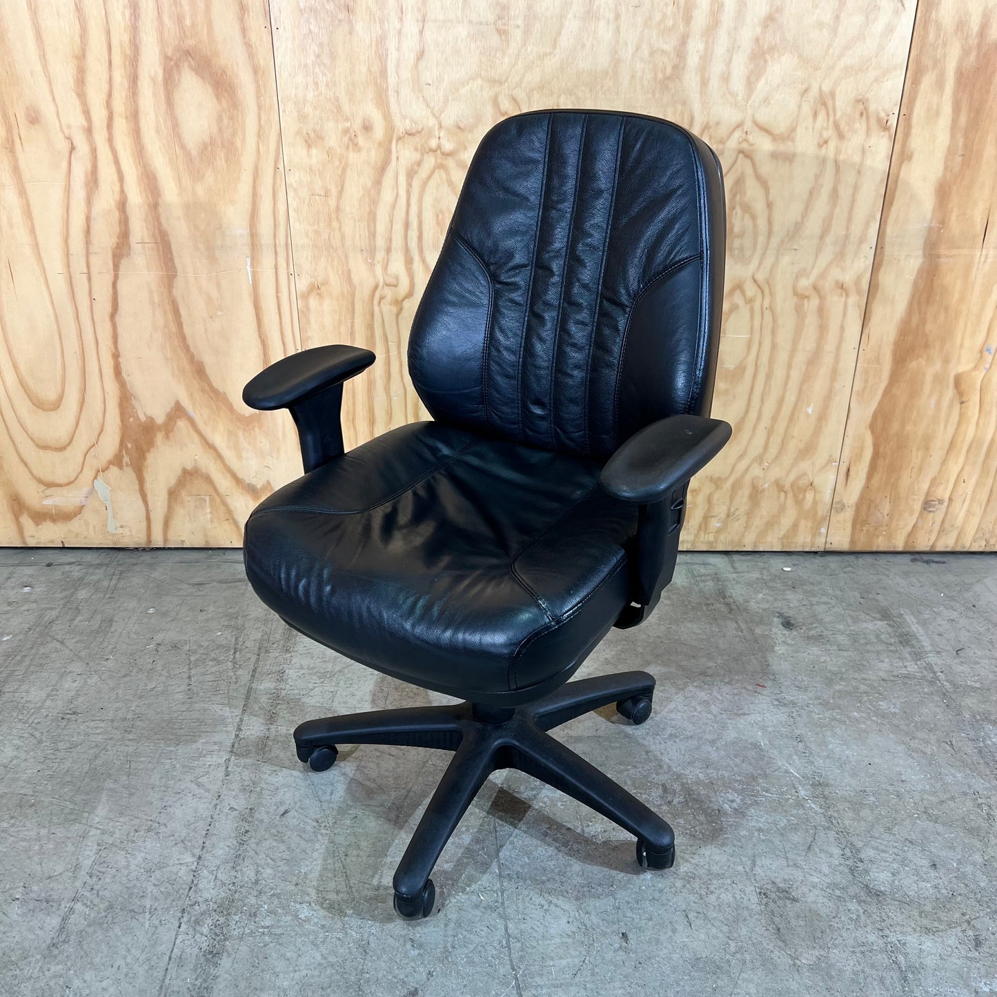 Style Executive Chair