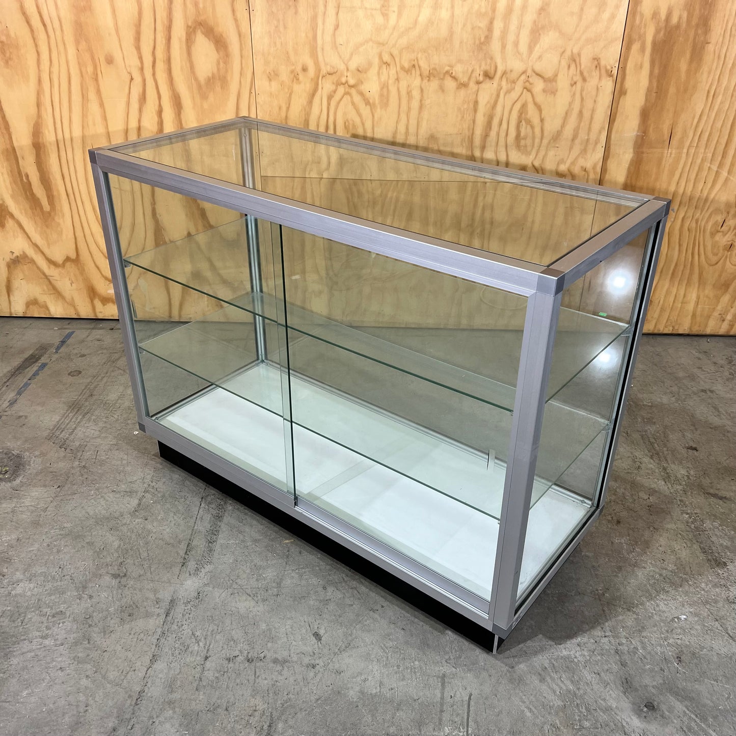 Glass Display Counter
