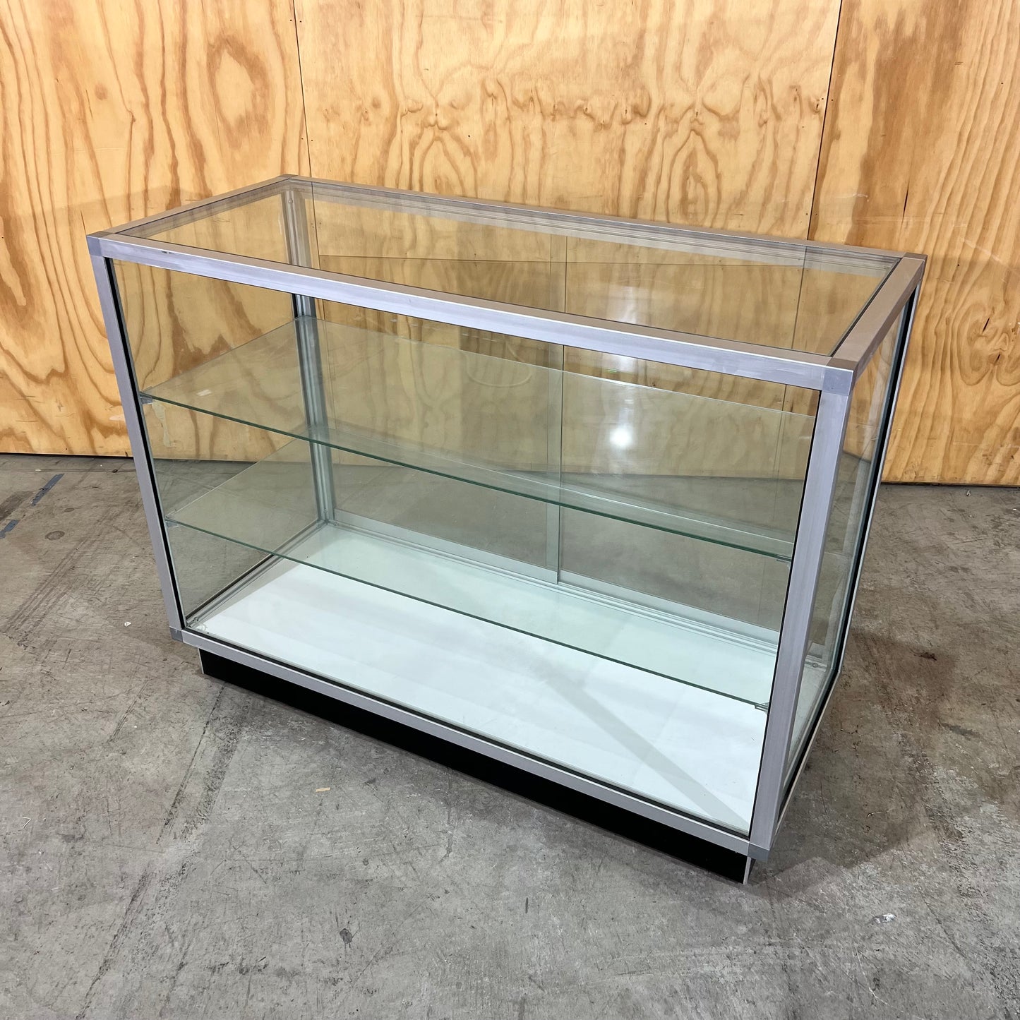Glass Display Counter