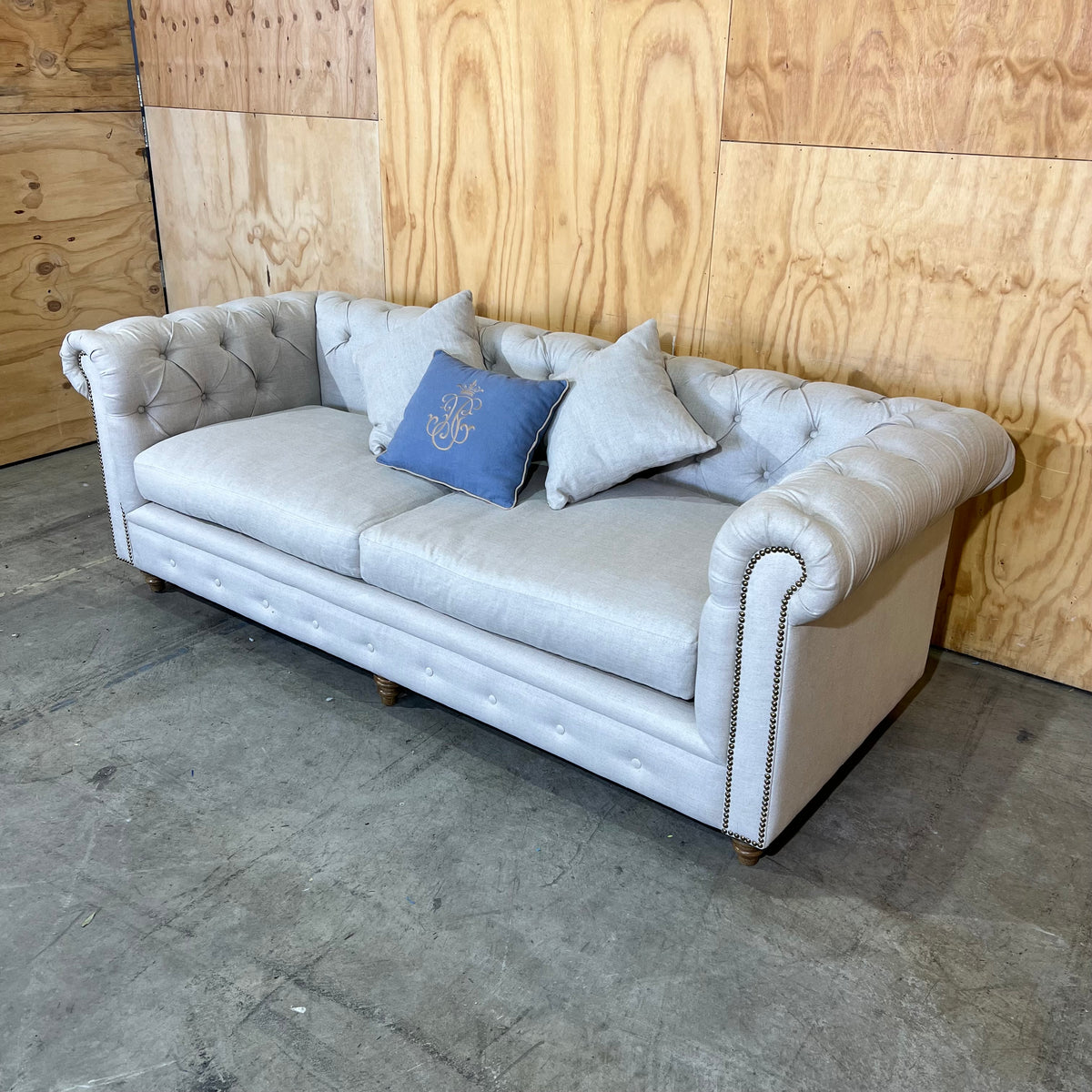 Natural Linen Chesterfield Style Couch/Sofa