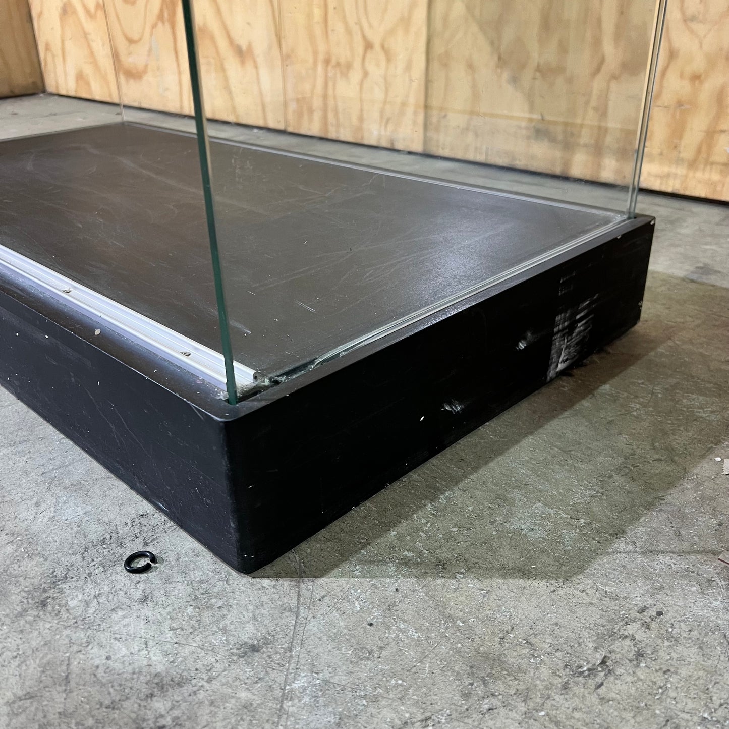 Glass cabinet