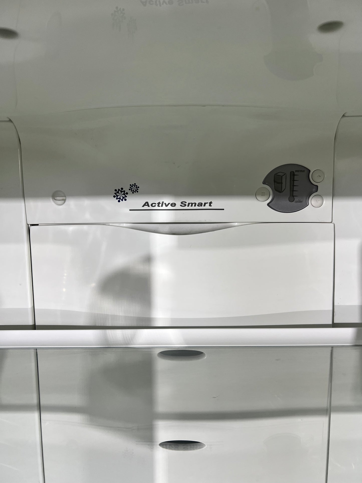 Fisher & Paykel E440T Top Mount Fridge