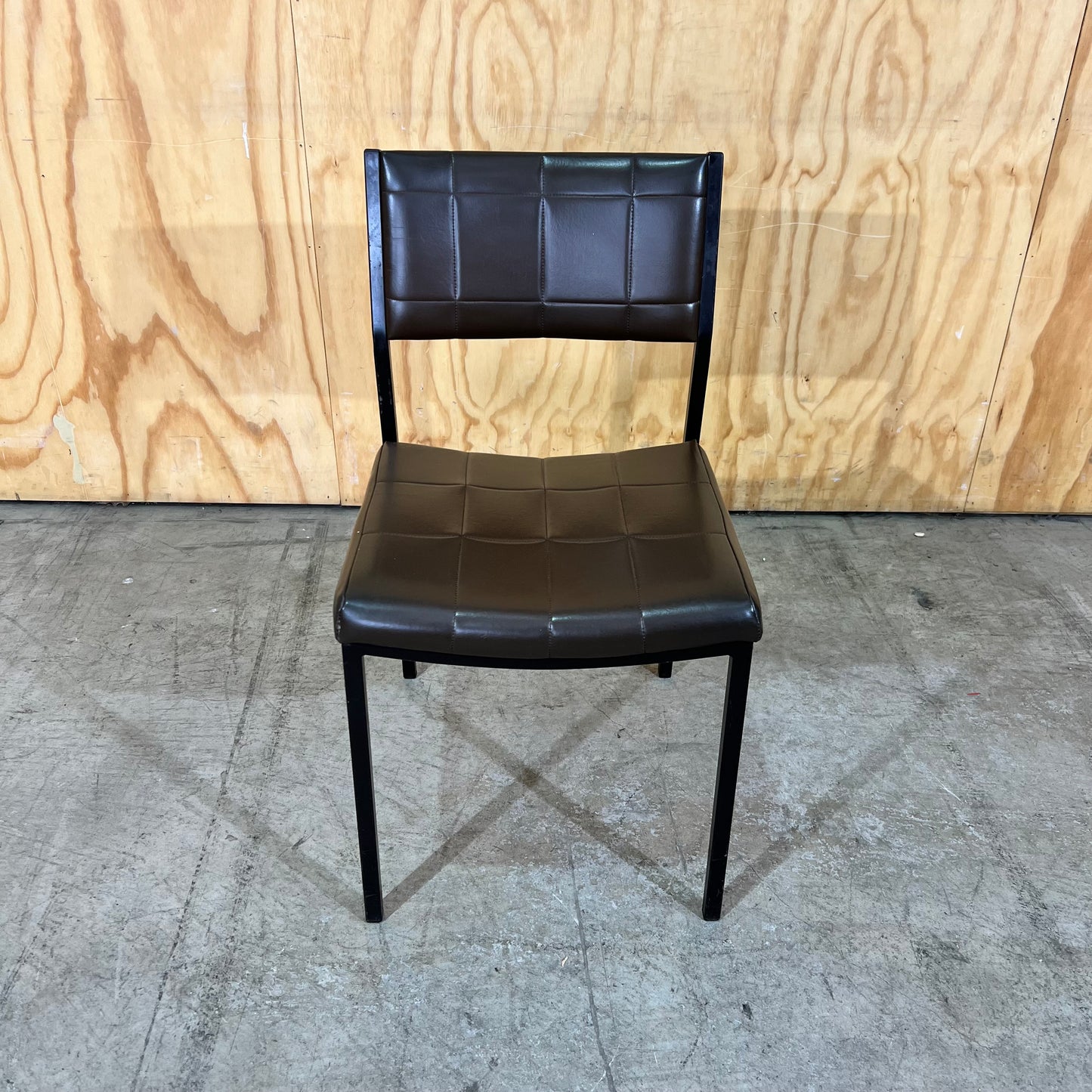 Brown Visitor Chair - Pattern