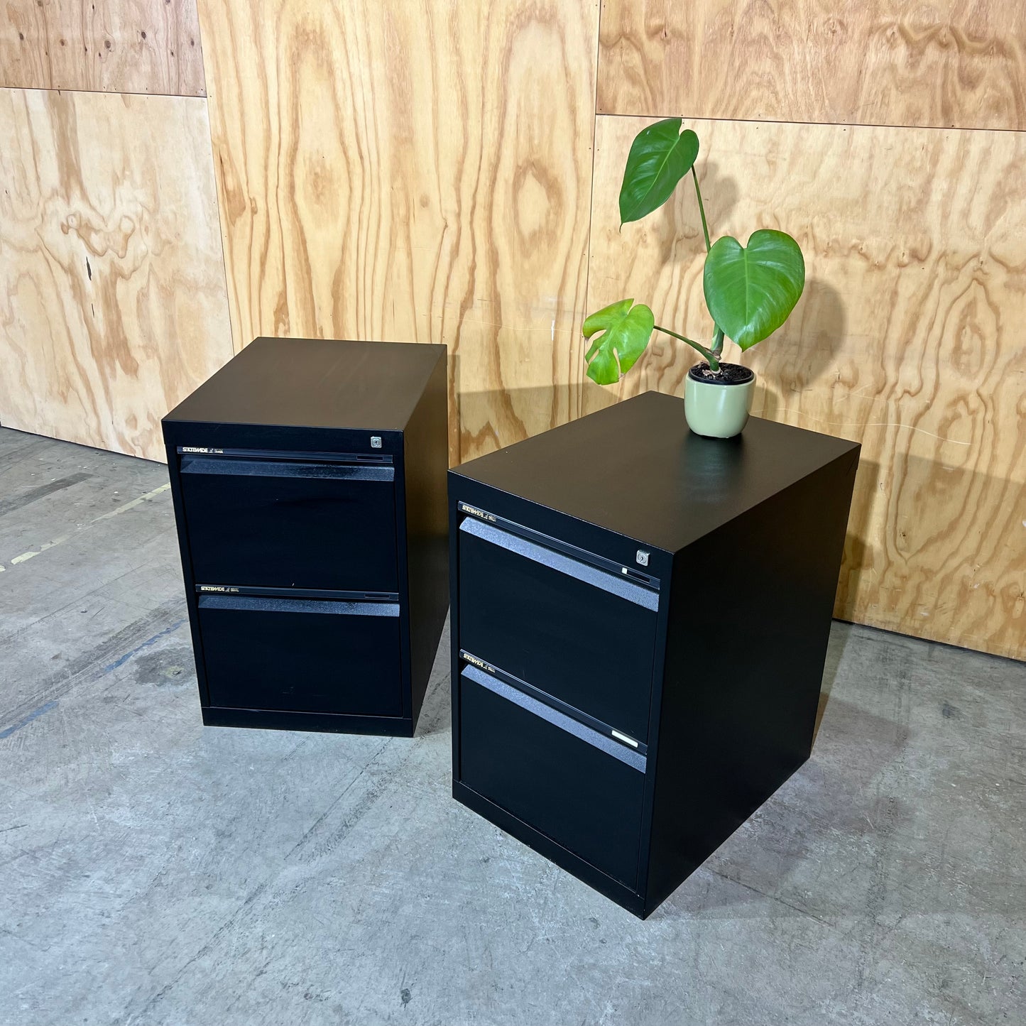 Statewide 2 Drawer Filing Cabinet in Black
