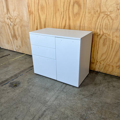 White Modular Office Cupboard (missing handles)