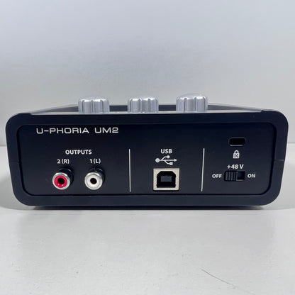 Behringer U-Phoria UM2 USB Audio Interface