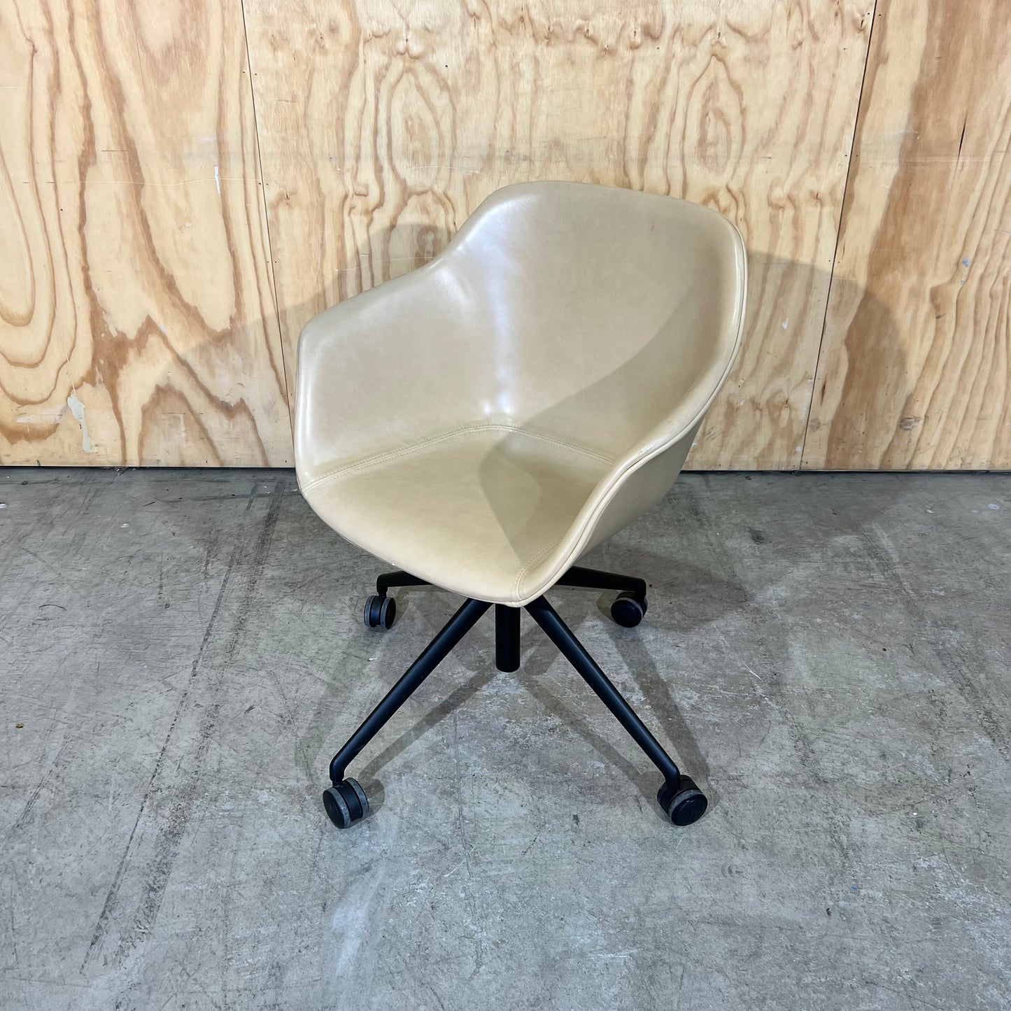 Vinyl Tub Chair by Donati (B Grade)