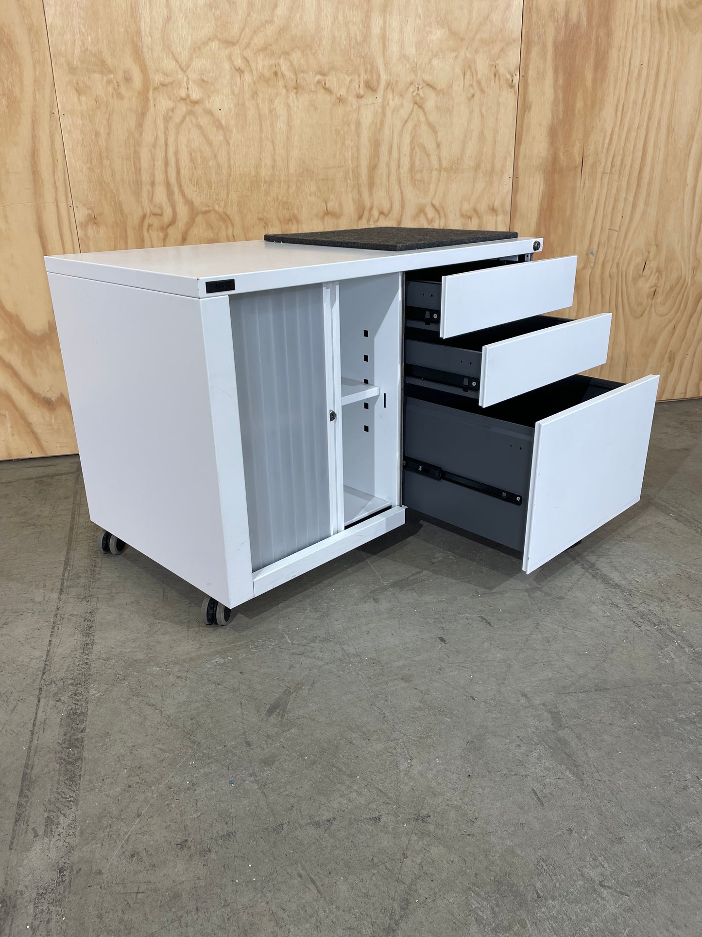 Schiavello Cache Tambour Caddy with 3 Drawers White with felt pad