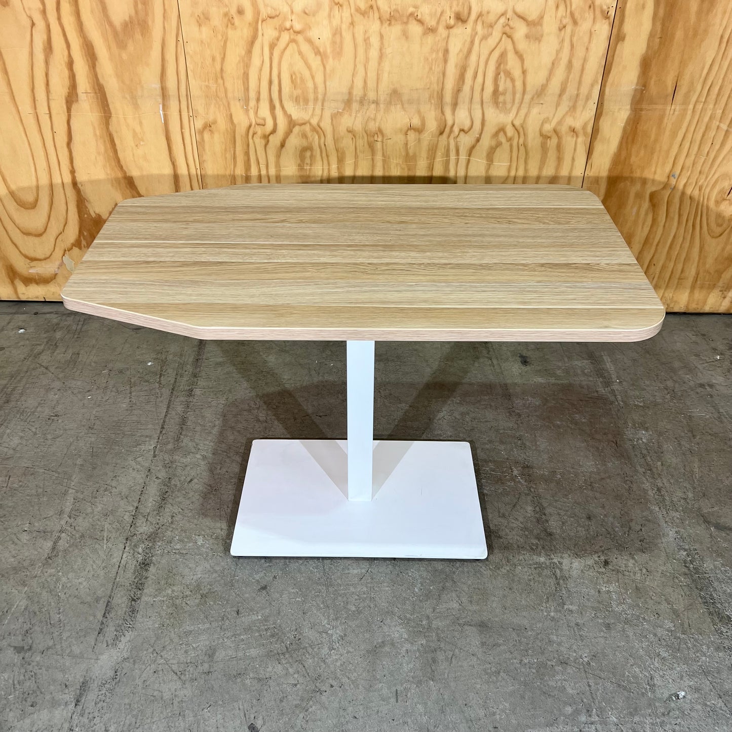 Small Millenia Auton Table on White Metal Base
