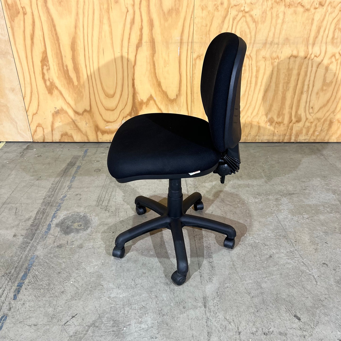 Pago Black Fabric Task Chair with Green Lever
