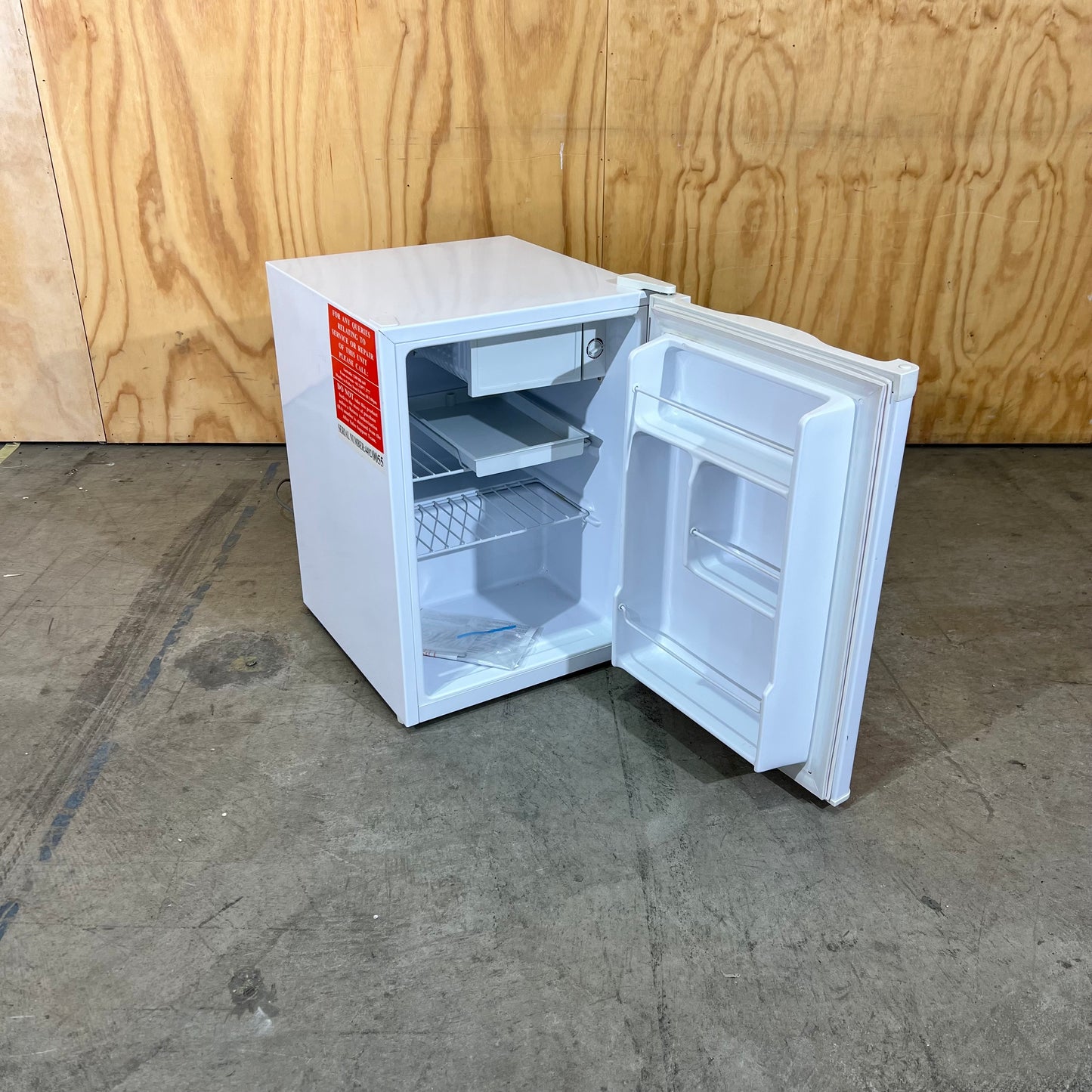 69L GVA Bar Fridge