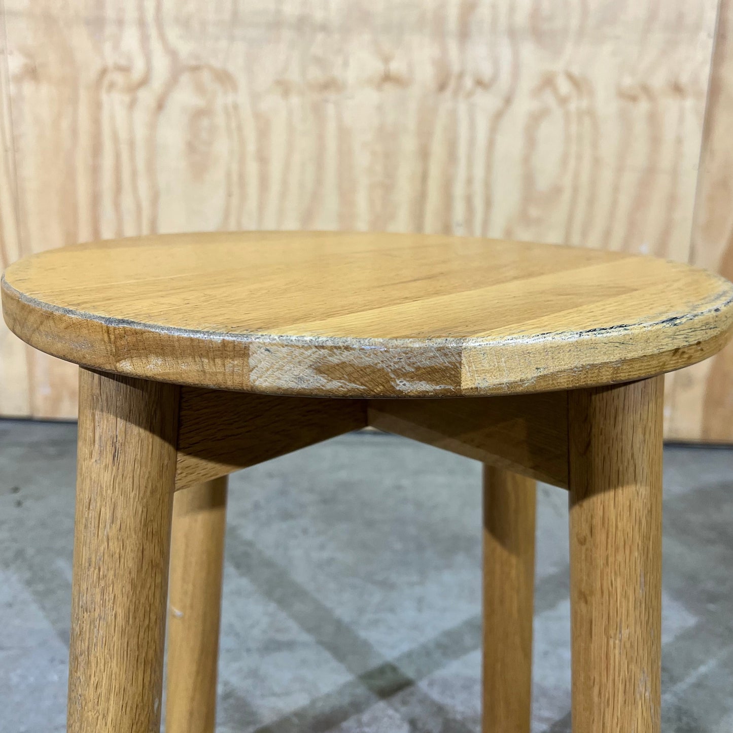 Round Timber Stool with Thick Legs