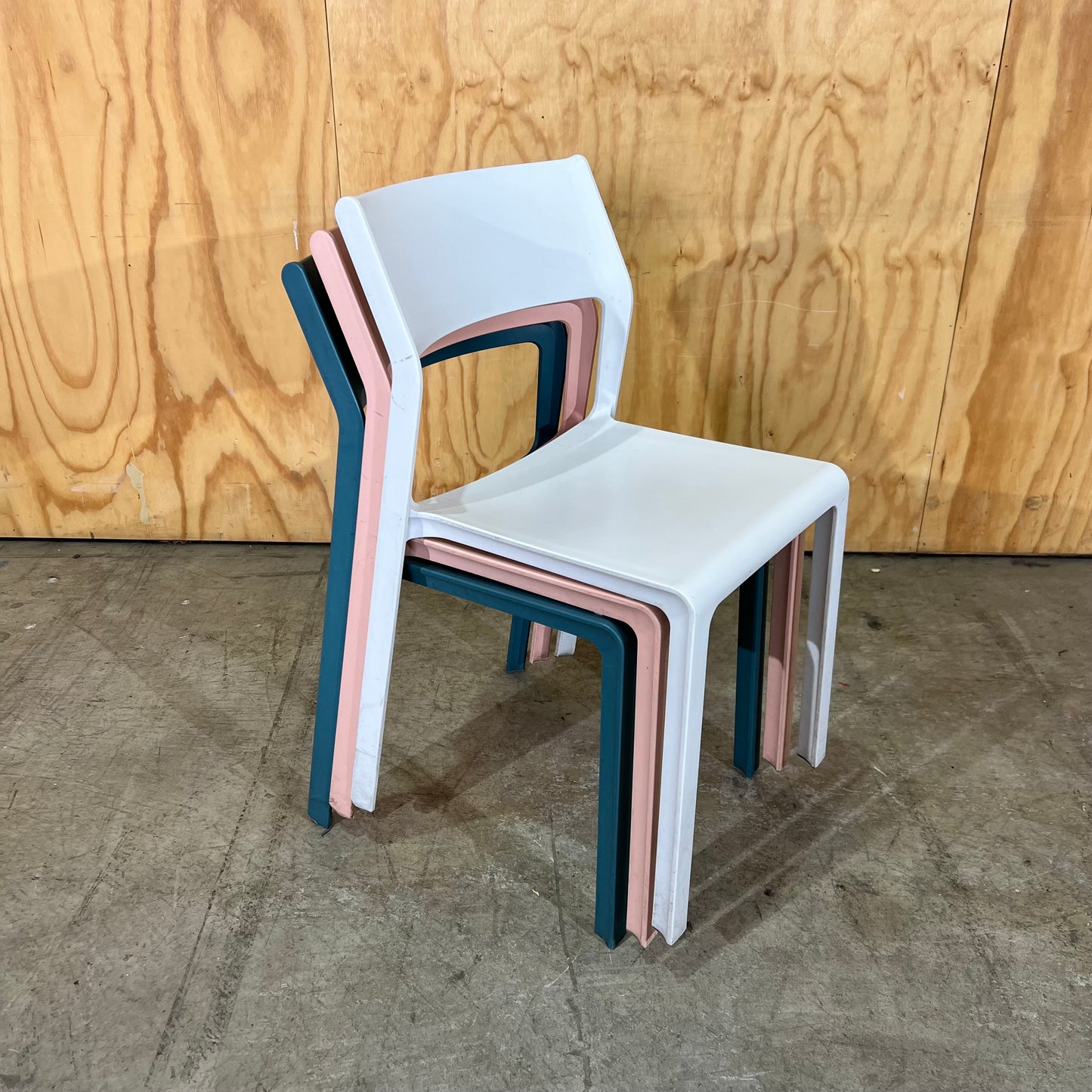 Nardi Trill Bistrot Stackable Chair