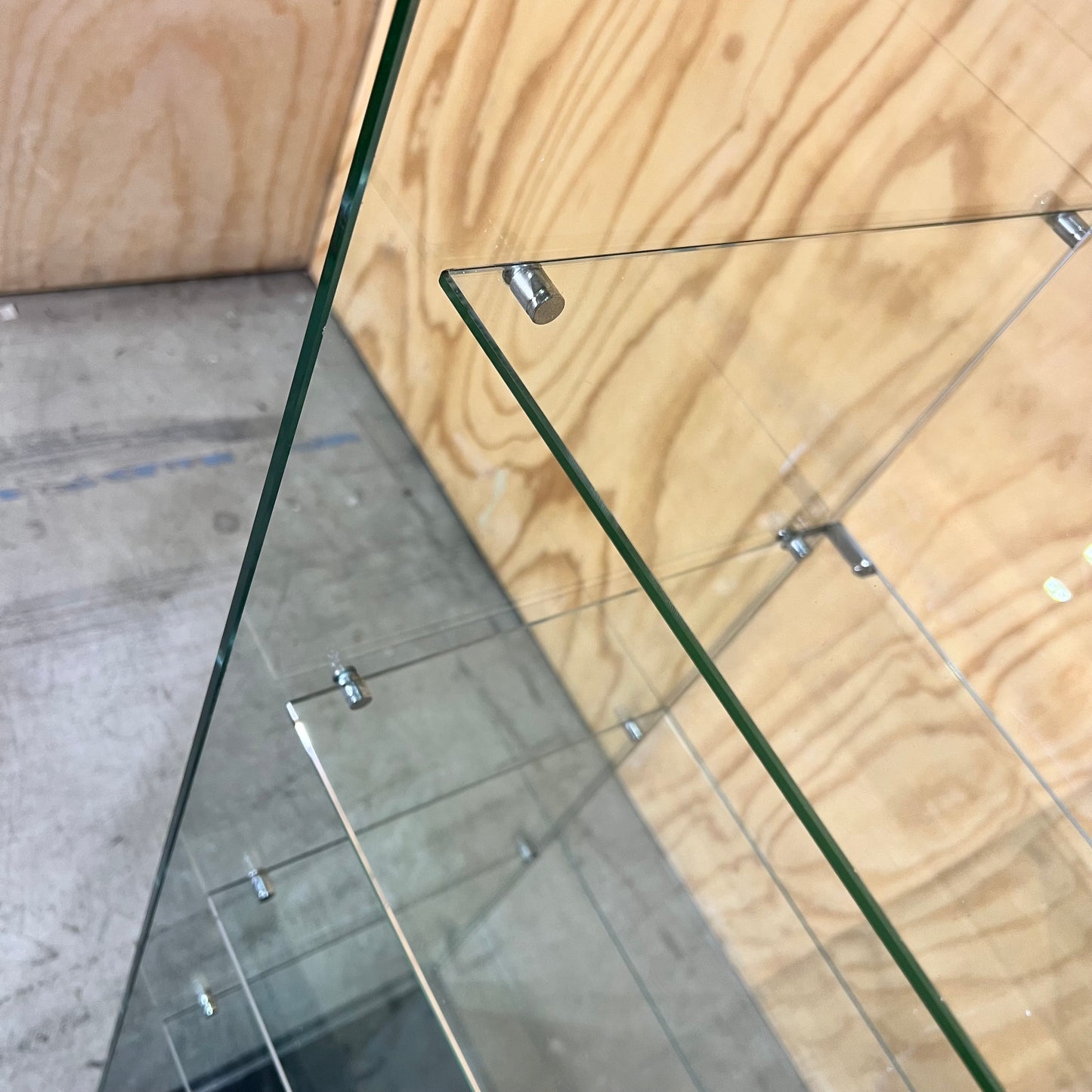 Glass cabinet