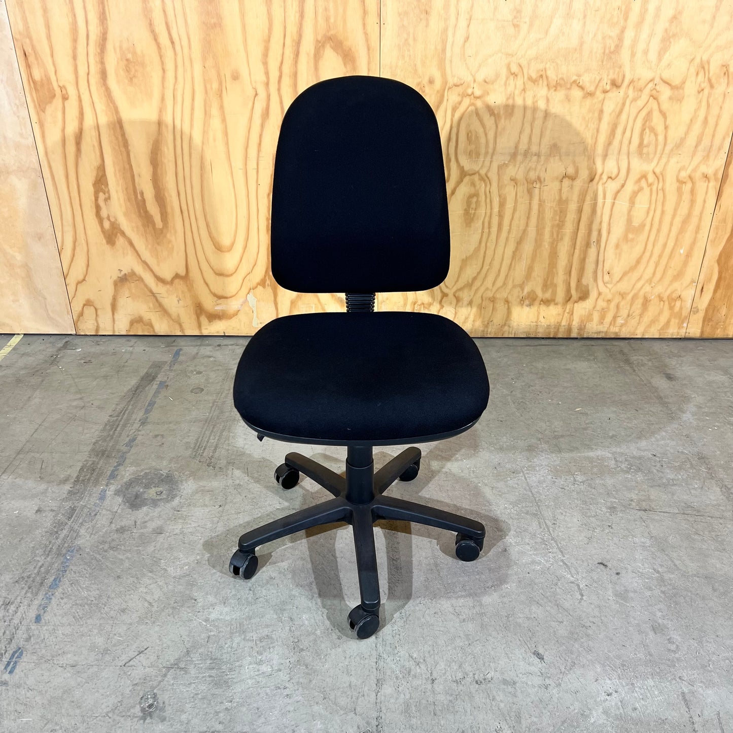 Black fabric task chair