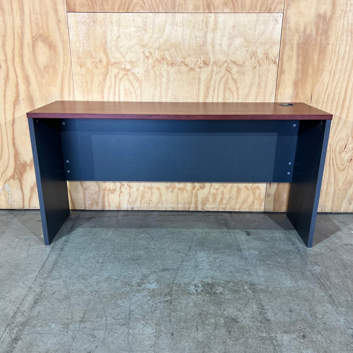 Slimline Straight Desk in Warm Cherry Woodgrain