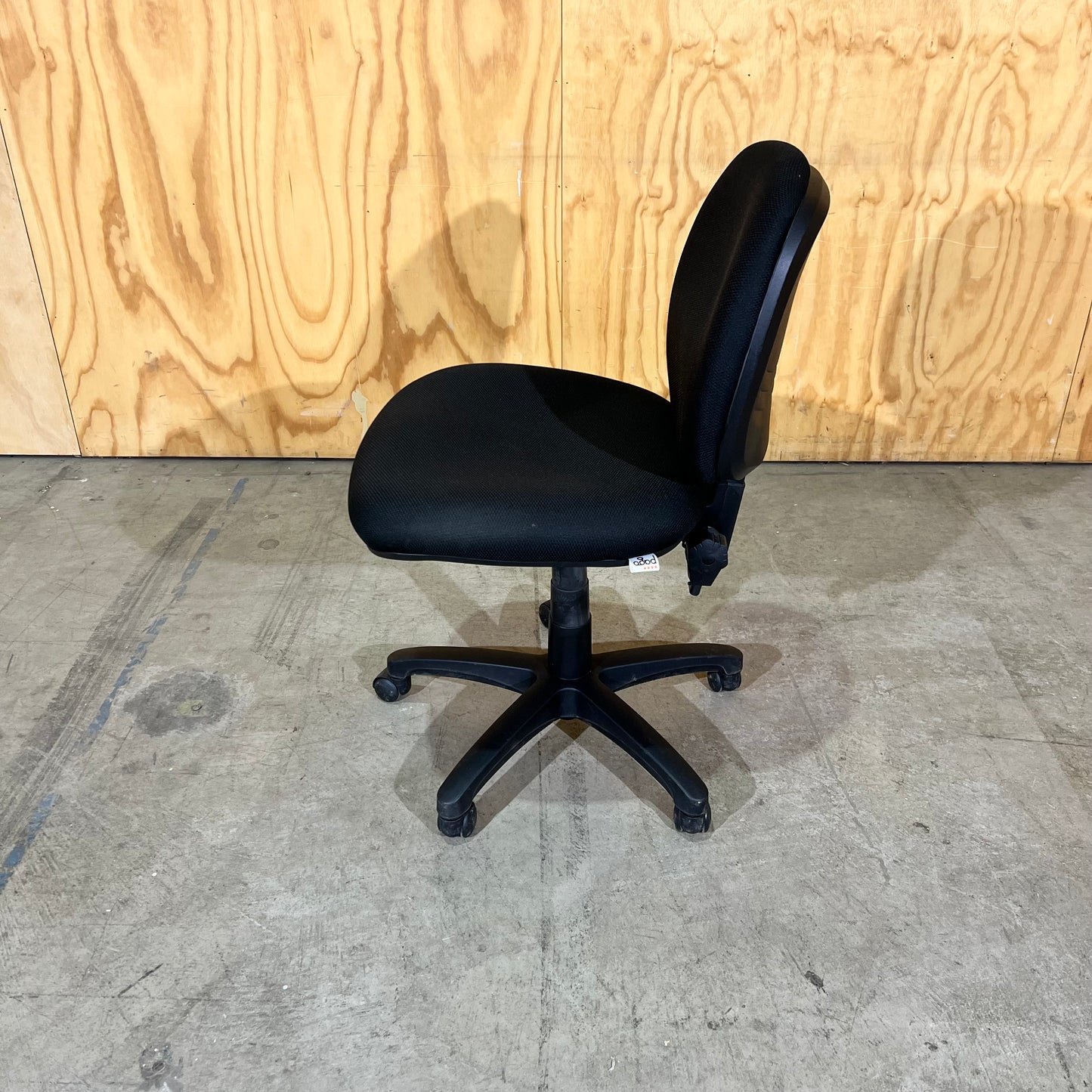 Pago Matrix Medium Backing Chair in Black