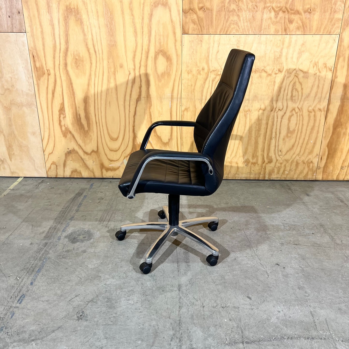 Black Leather executive chair with arms