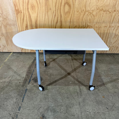 D-End Mobile Table/Desk