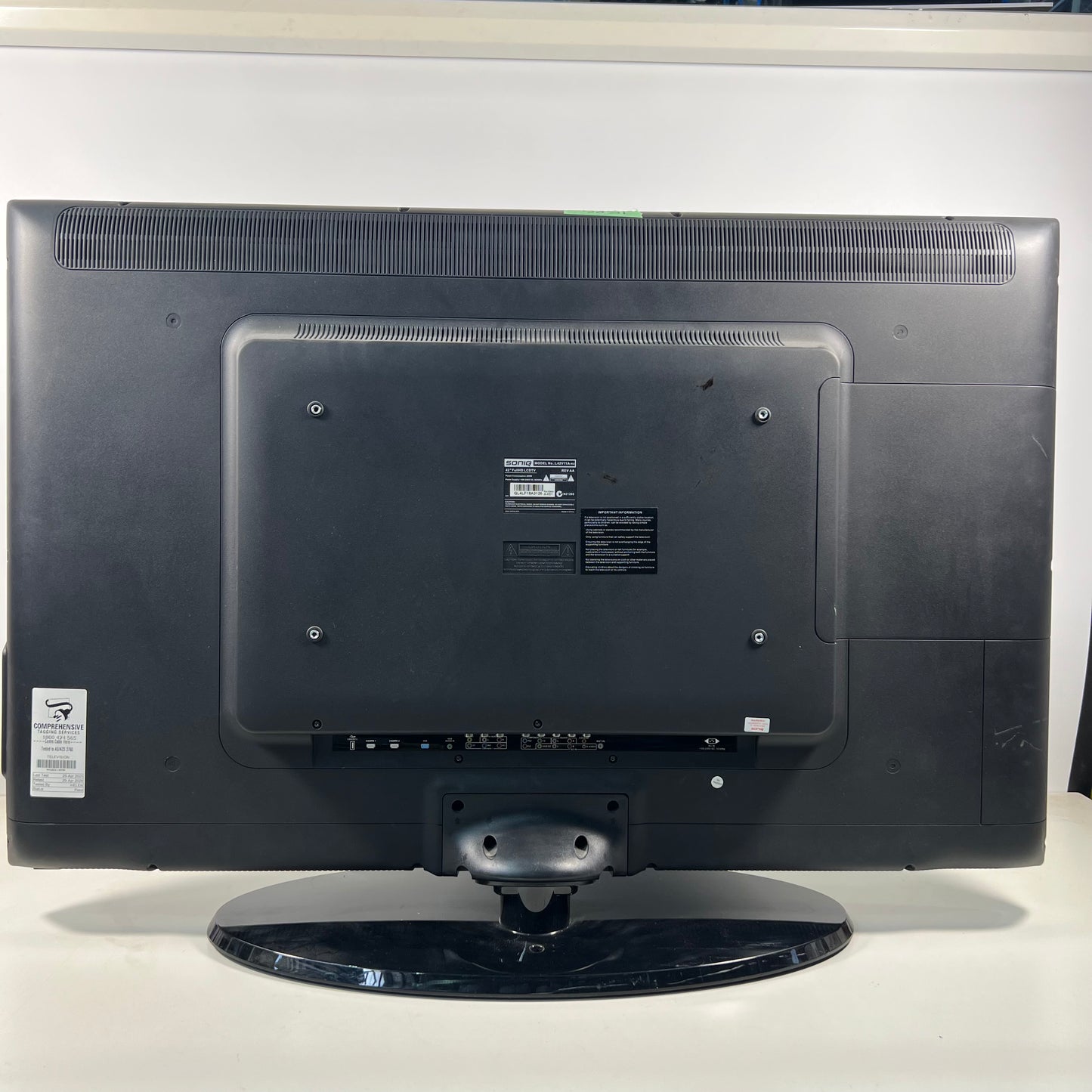 Soniq L42V11A 42-inch LCD TV